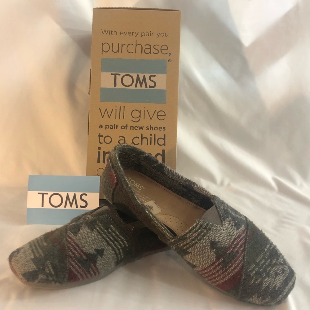 TOMS- Classics Grey Jacquard Pattern Slip-Ons